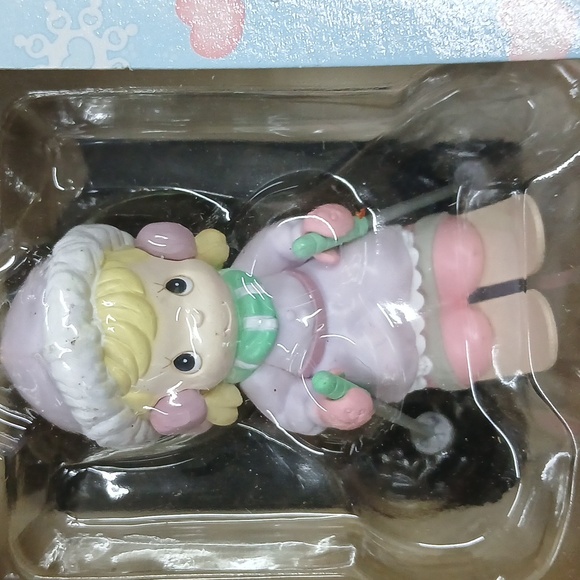 Vintage Precious Moments 1997 Ornament Blond Girl Skiing on Skis Purple Pink - Picture 2 of 5